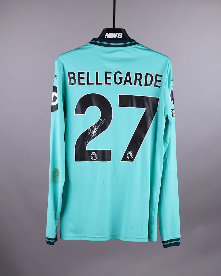 Jean-Ricner Bellegarde Wolverhampton Wanderers jersey