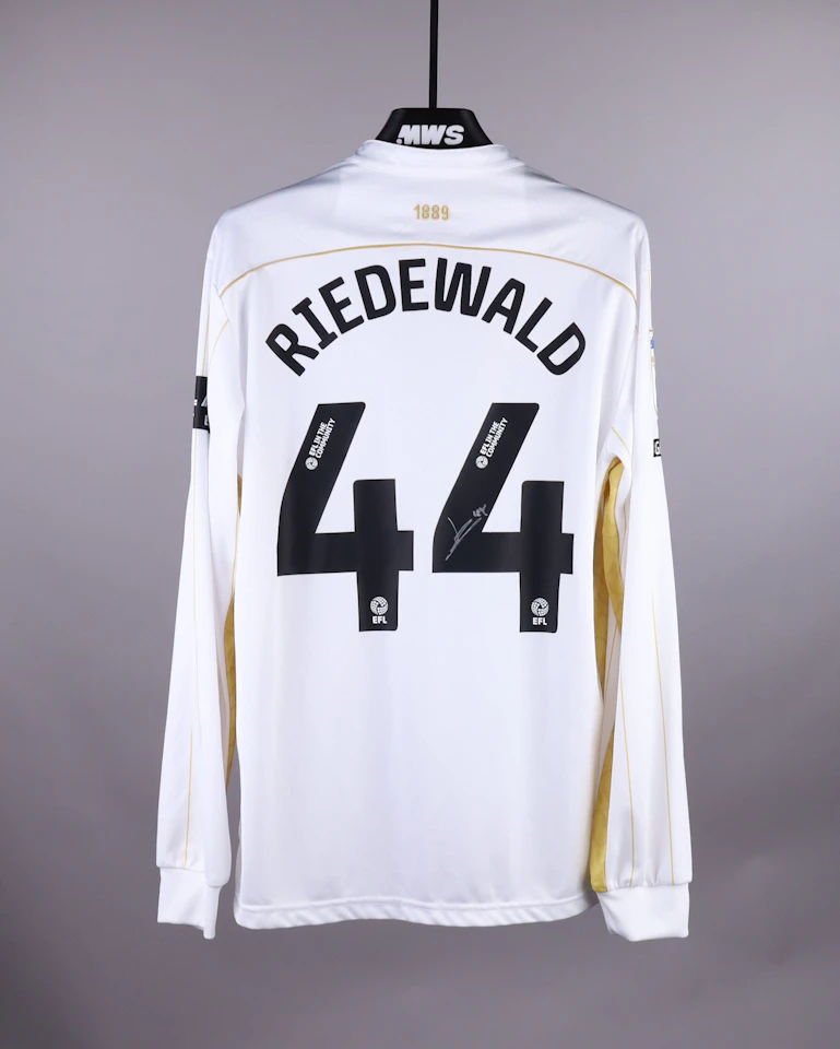来自Sheffield United的Jaïro Riedewald球衣