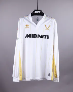 来自Sheffield United的Jaïro Riedewald球衣