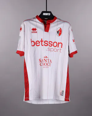 来自S.S.C. Bari的Giacomo De Pieri球衣