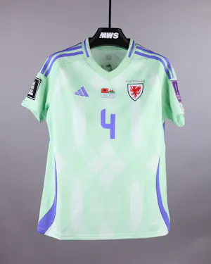 来自Wales W的Sophie Ingle球衣