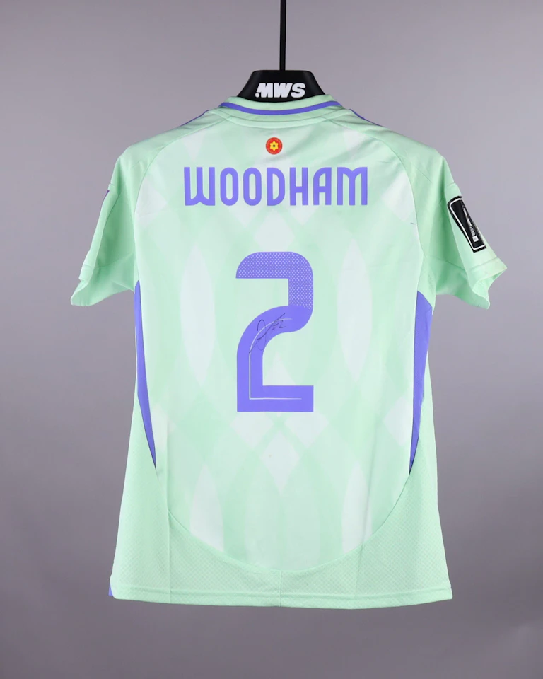来自Wales W的Lily Woodham球衣