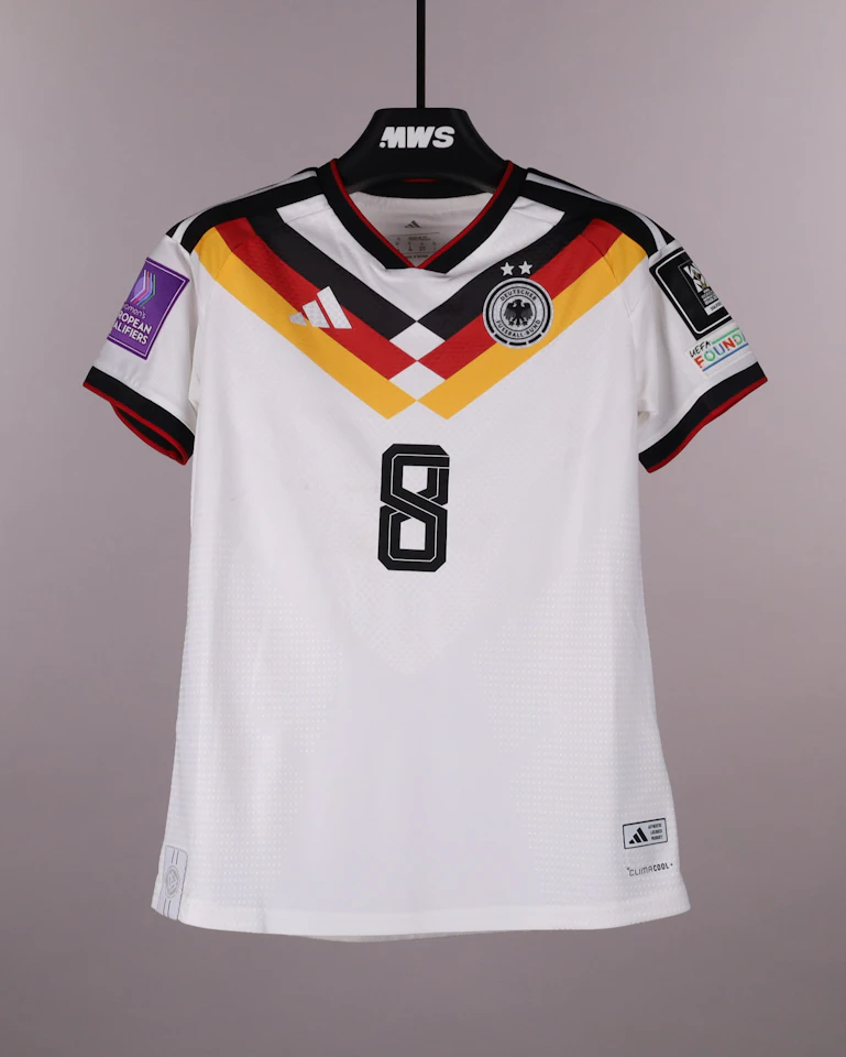 来自Germany W的Vivien Endemann球衣