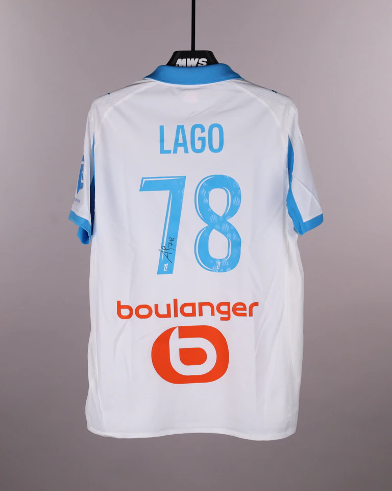 来自Olympique de Marseille的Ange Lago球衣