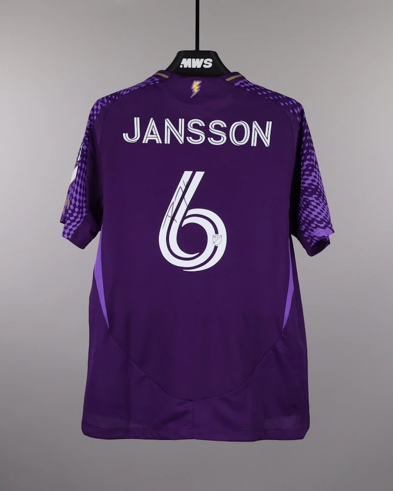 来自Orlando City的Robin Jansson球衣