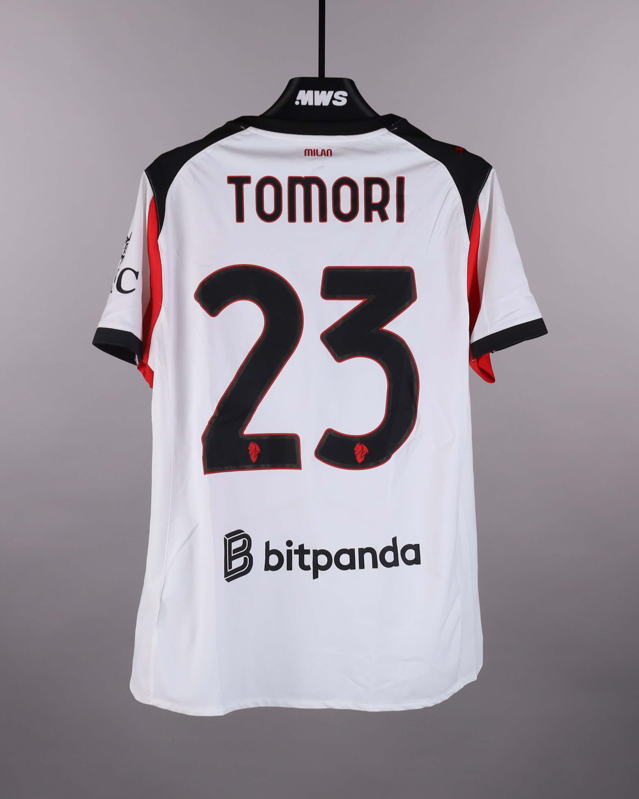 Fikayo Tomori AC Milan shirt