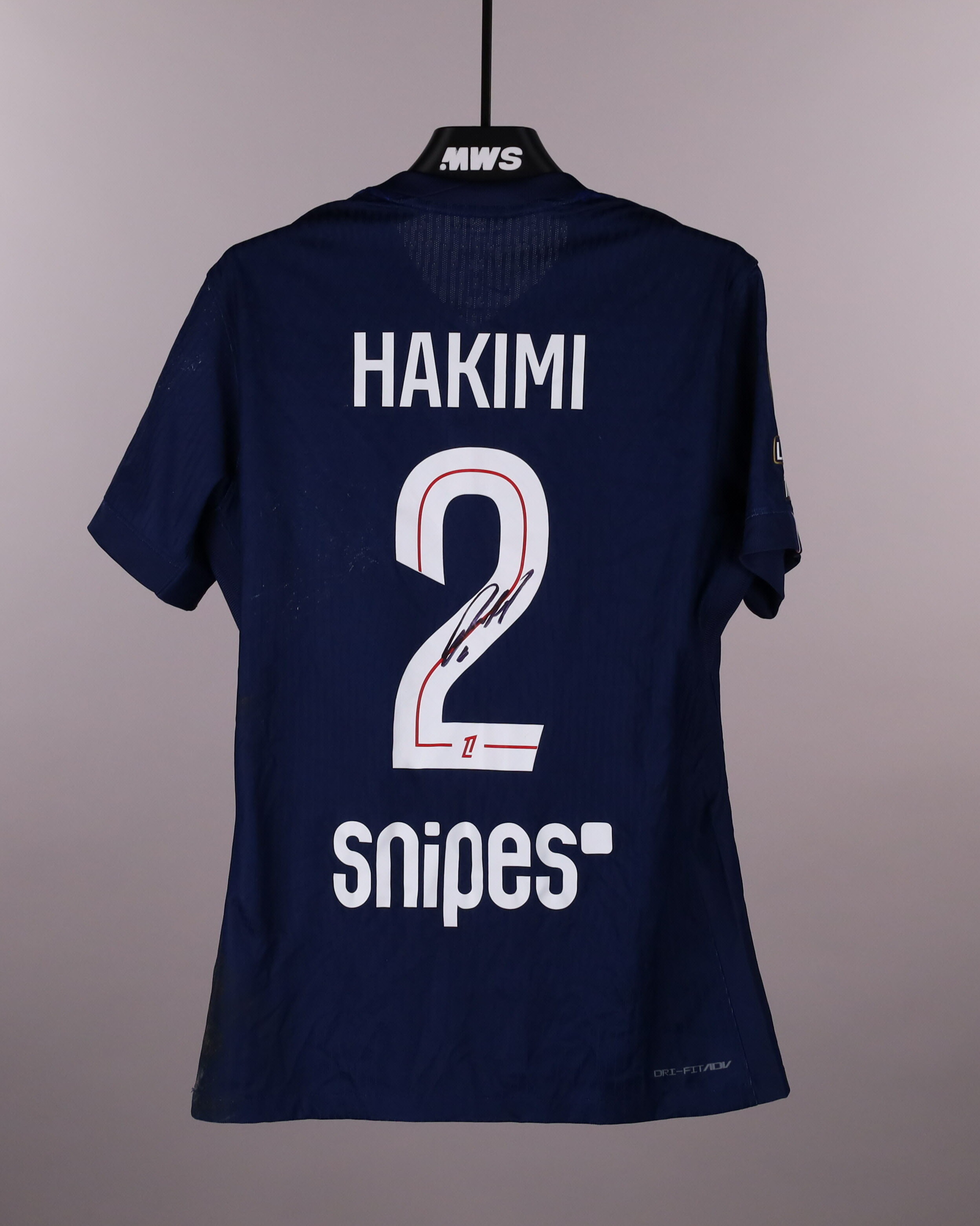 Achraf Hakimi Paris Saint-Germain shirt