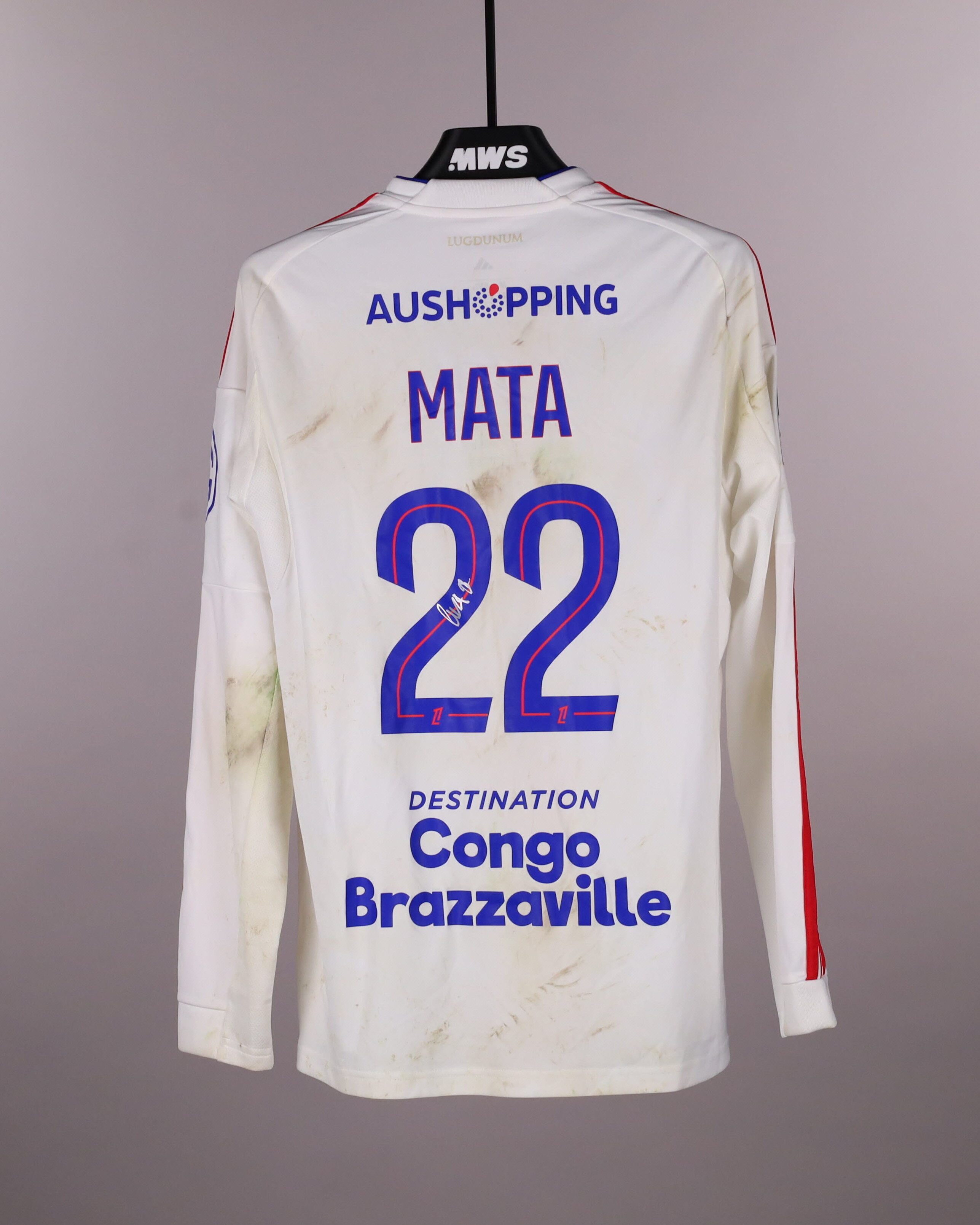 Clinton Mata Olympique Lyonnais shirt