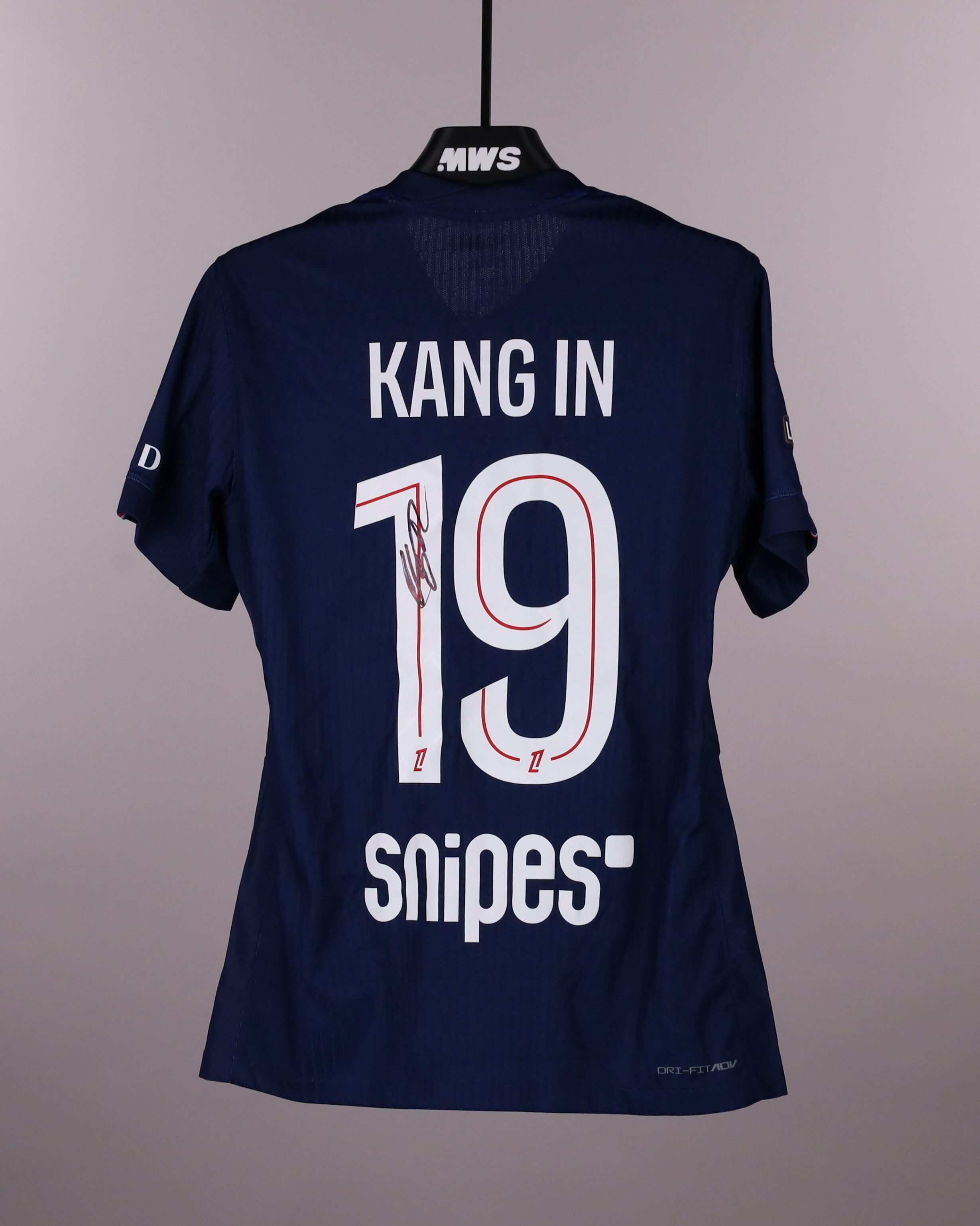 Kang-In Lee 이강인 Paris Saint-Germain shirt