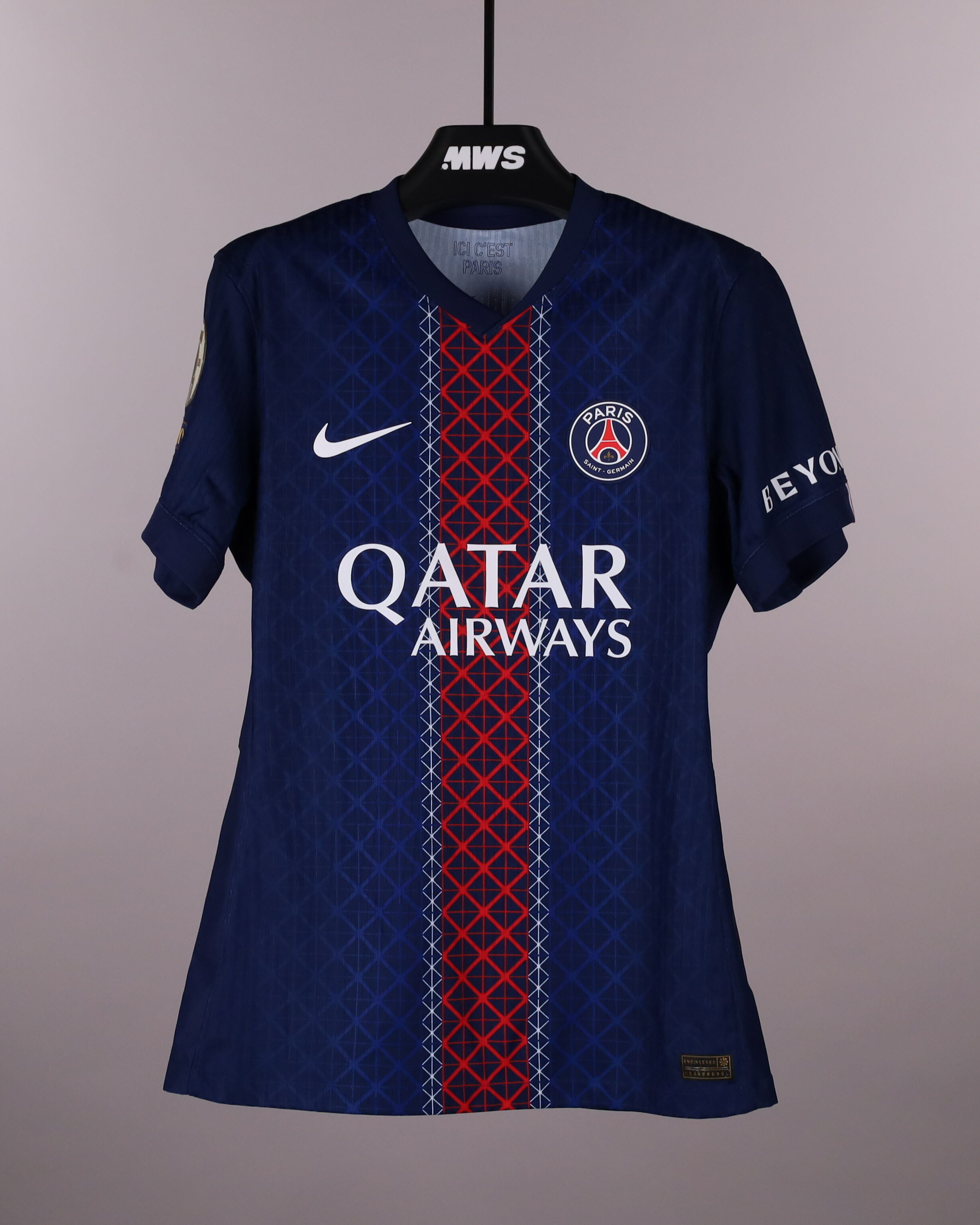 Kang-In Lee 이강인 Paris Saint-Germain shirt
