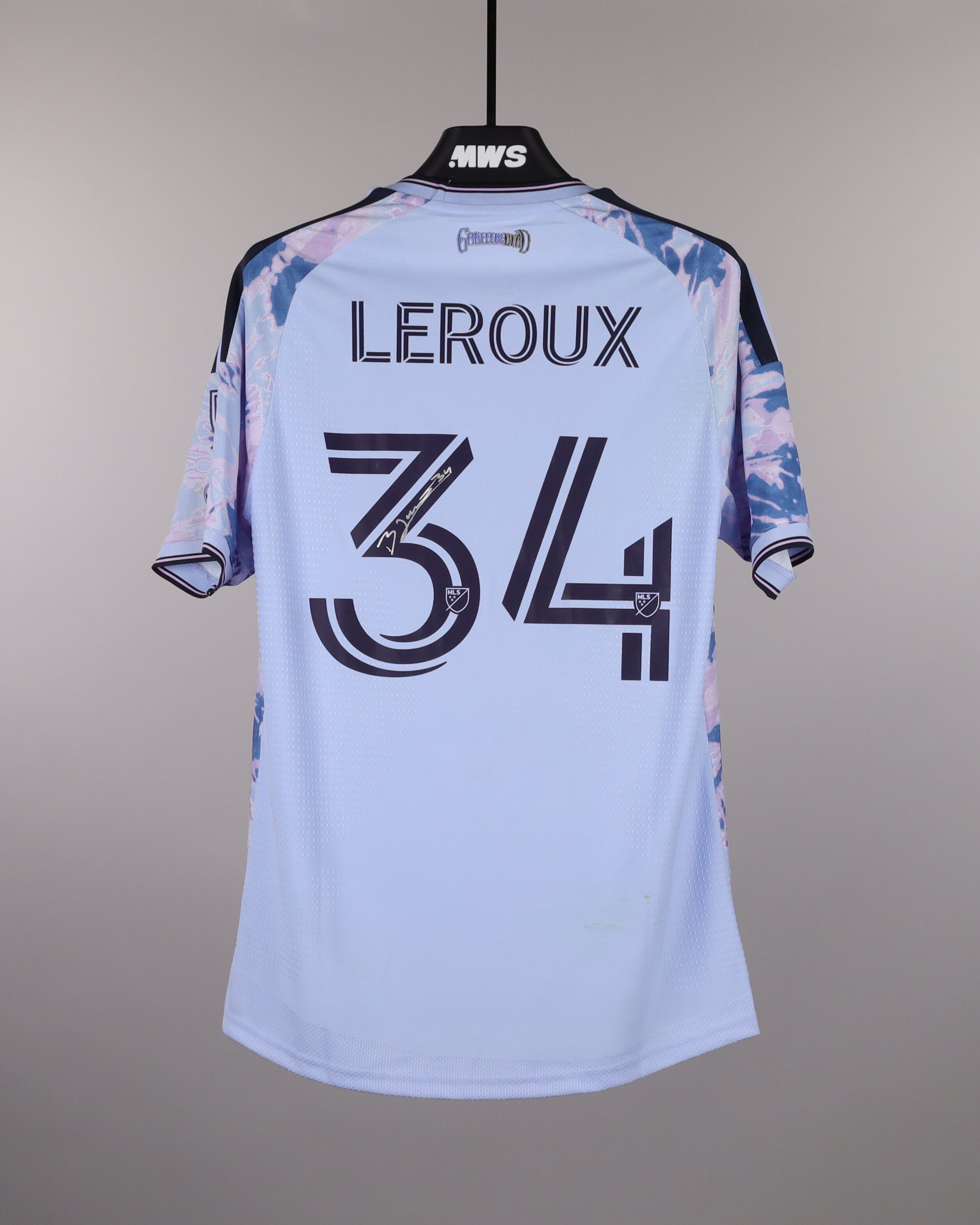 Beau Leroux San Jose Earthquakes shirt