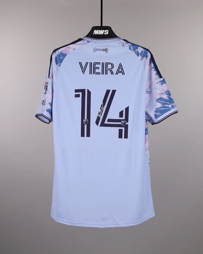 San Jose Earthquakes 팀의 Ronaldo Vieira Nan 셔츠