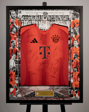 Limited Edition Framed Squad Signed Home 24-25 Shirt - 8/10