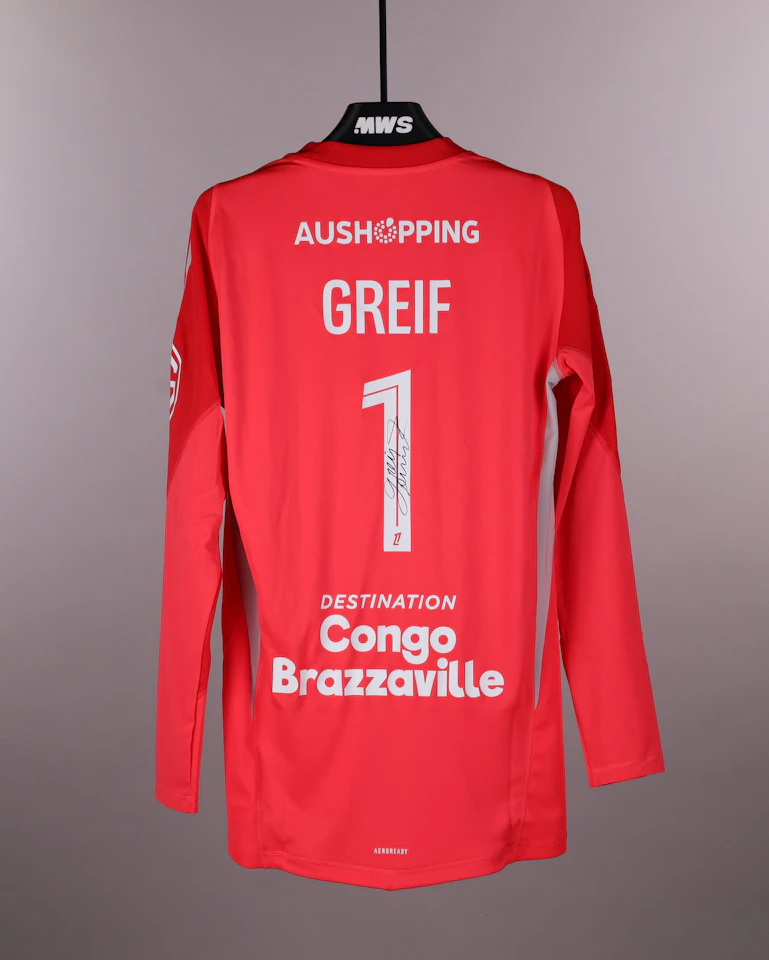 来自Olympique Lyonnais的Dominik Greif球衣