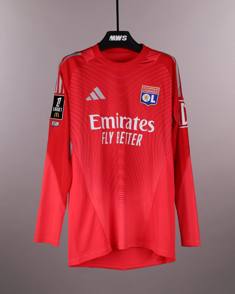 来自Olympique Lyonnais的Dominik Greif球衣