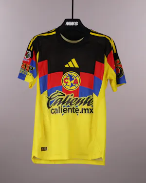 来自Club América的Erick Sánchez球衣