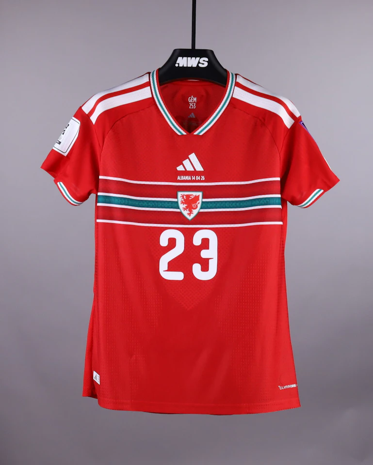 Ffion Morgan Wales W jersey