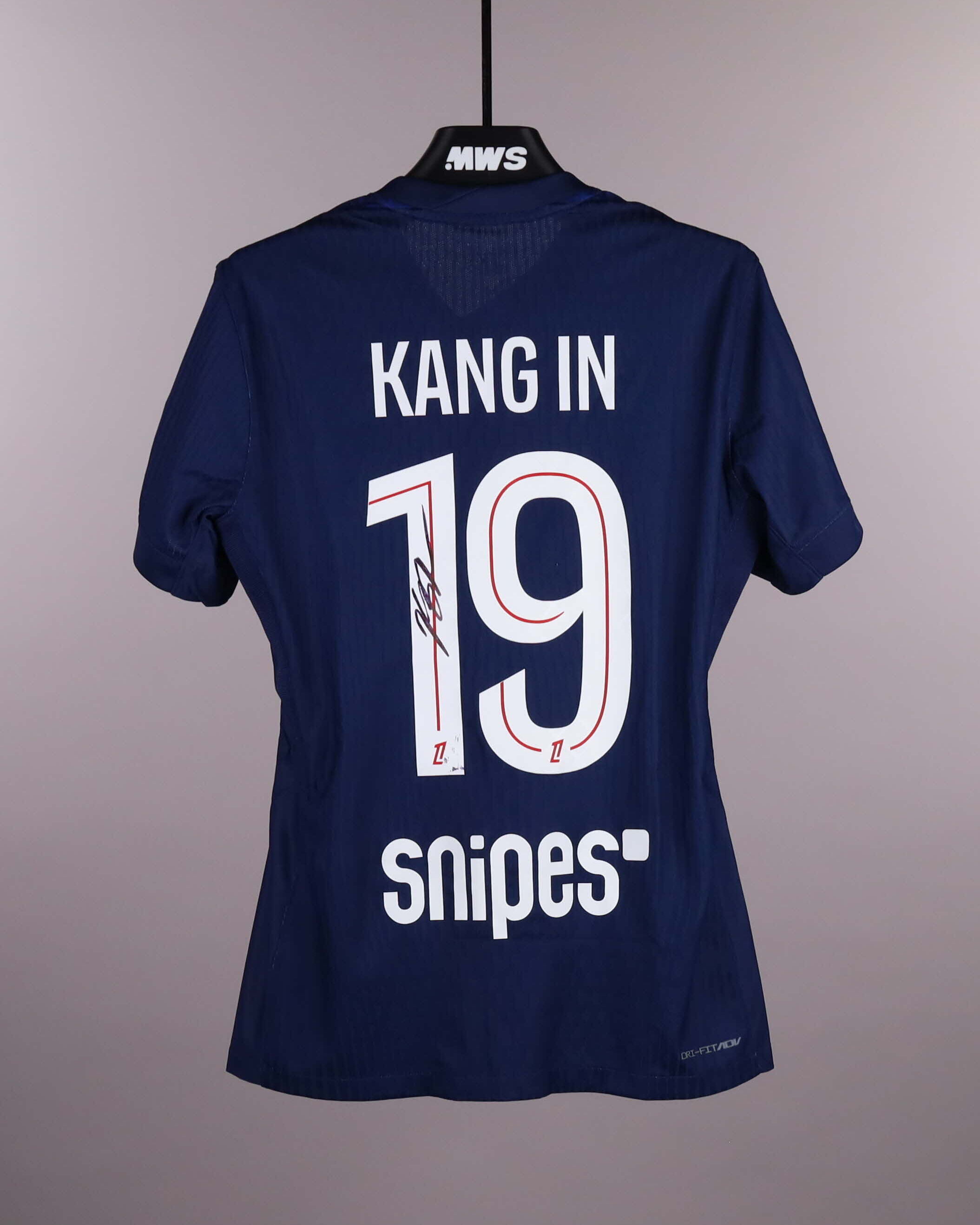 Kang-In Lee 이강인 Paris Saint-Germain shirt
