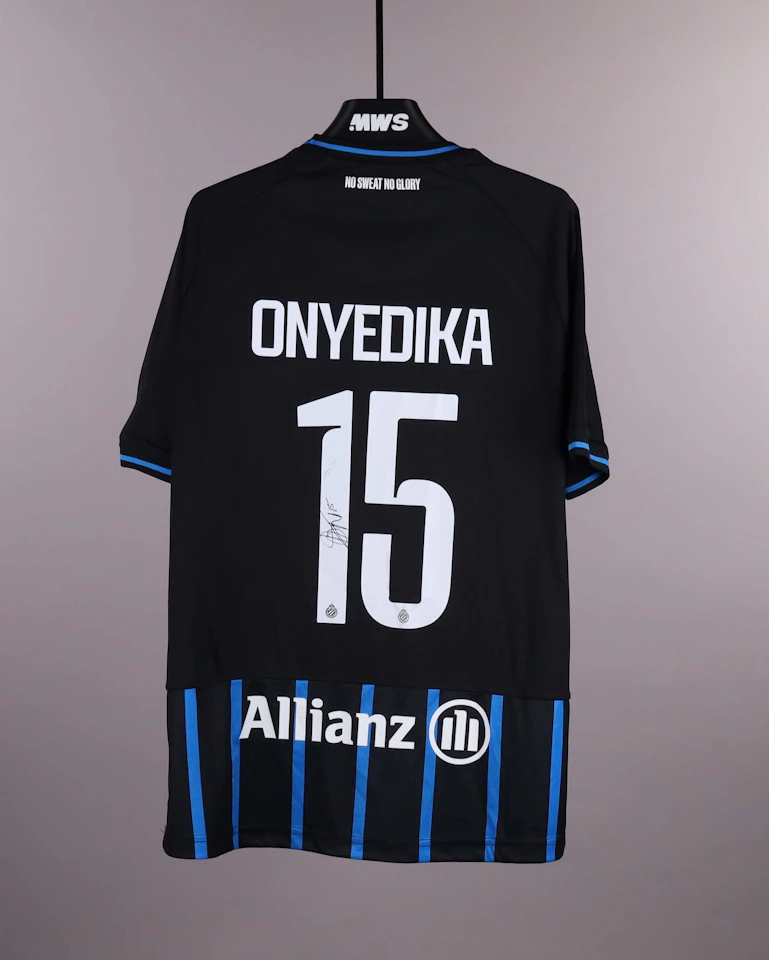 来自Club Brugge的Raphael Onyedika Nwadike球衣