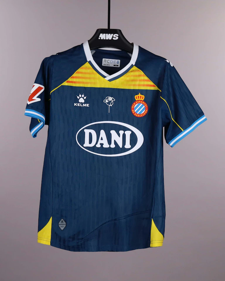 来自RCD Espanyol De Barcelona的Tyrhys Dolan球衣