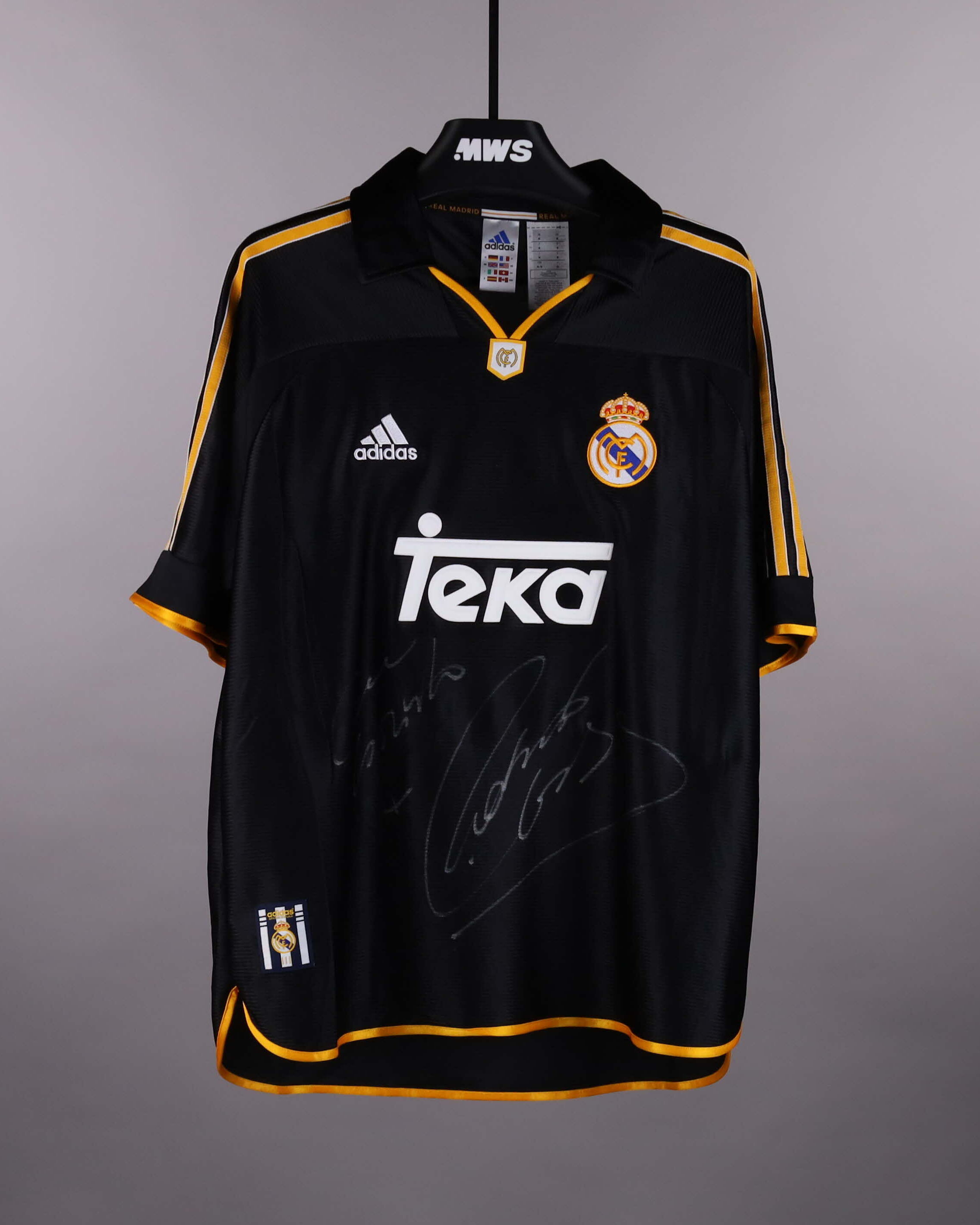Roberto Carlos Retro Shirt 3 | MatchWornShirt