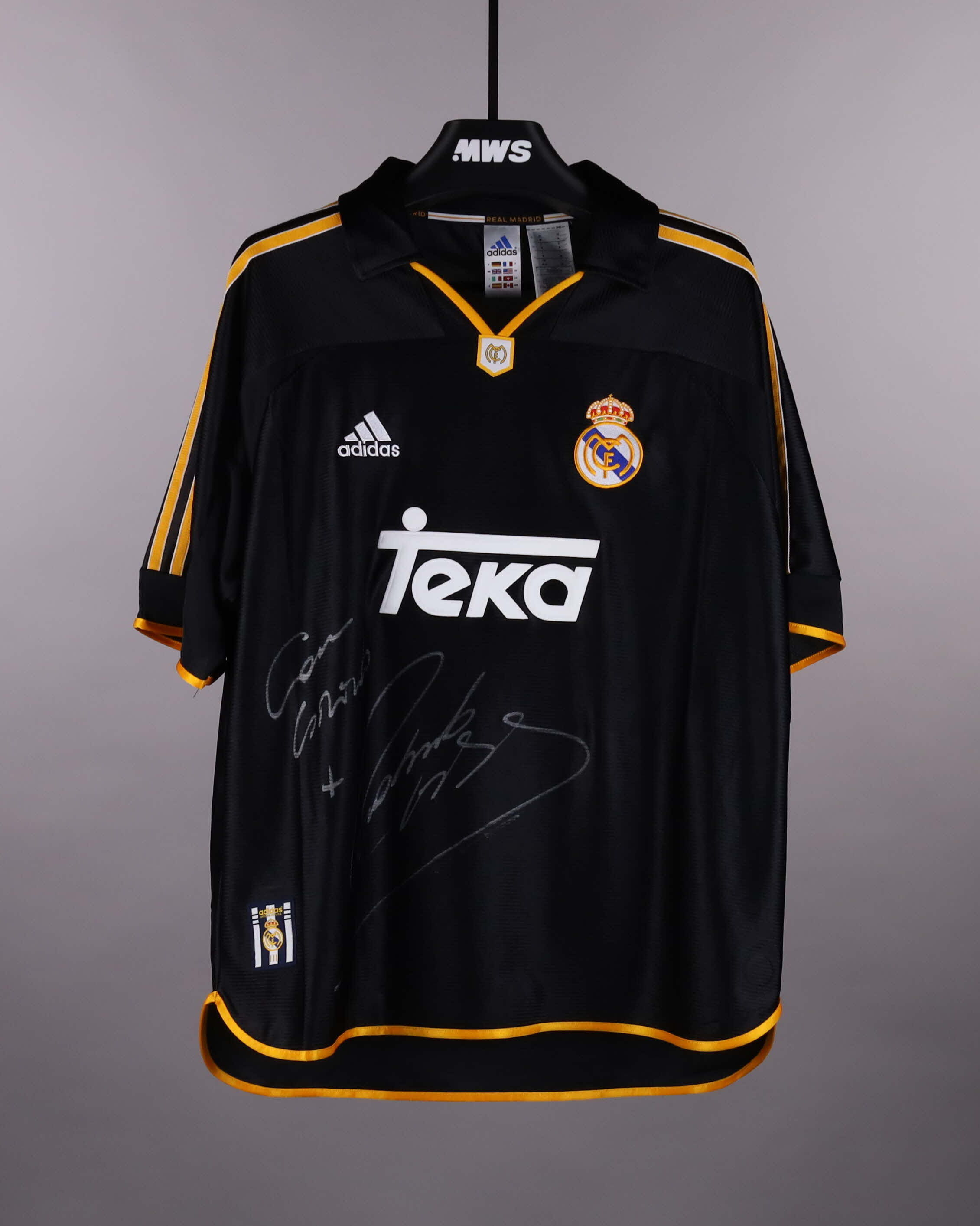 Roberto Carlos Retro Shirt 5 | MatchWornShirt