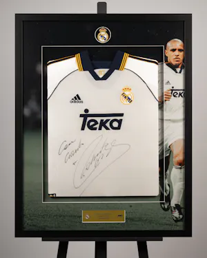 Roberto Carlos Limited Edition Frame 3/3