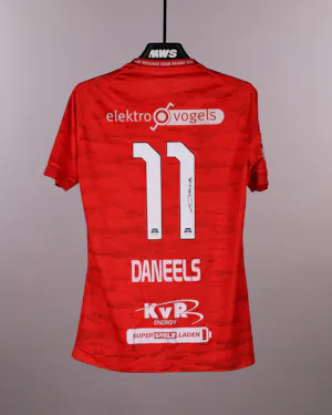 来自Helmond Sport的Lennerd Daneels球衣