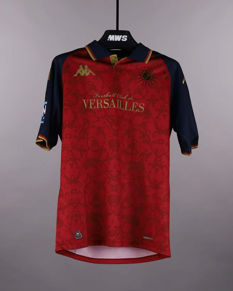 来自FC Versailles的Ibrahima Doucouré球衣