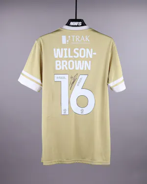 来自Swindon Town的Thomas Wilson-Brown球衣