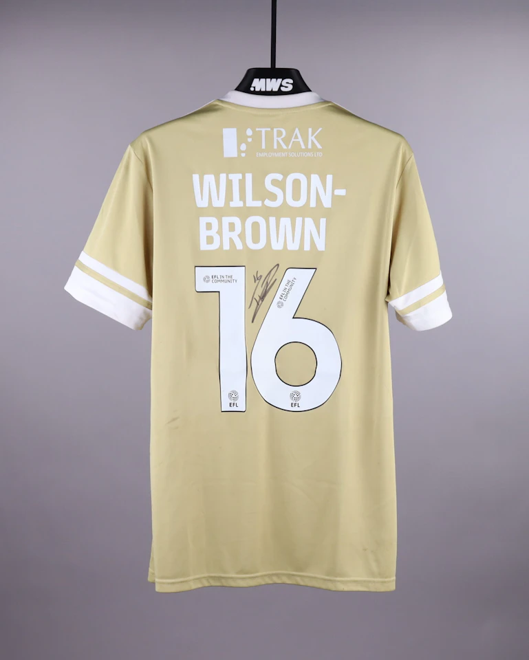 来自Swindon Town的Thomas Wilson-Brown球衣