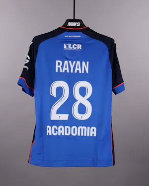 来自AJ Auxerre的Romain Faivre球衣