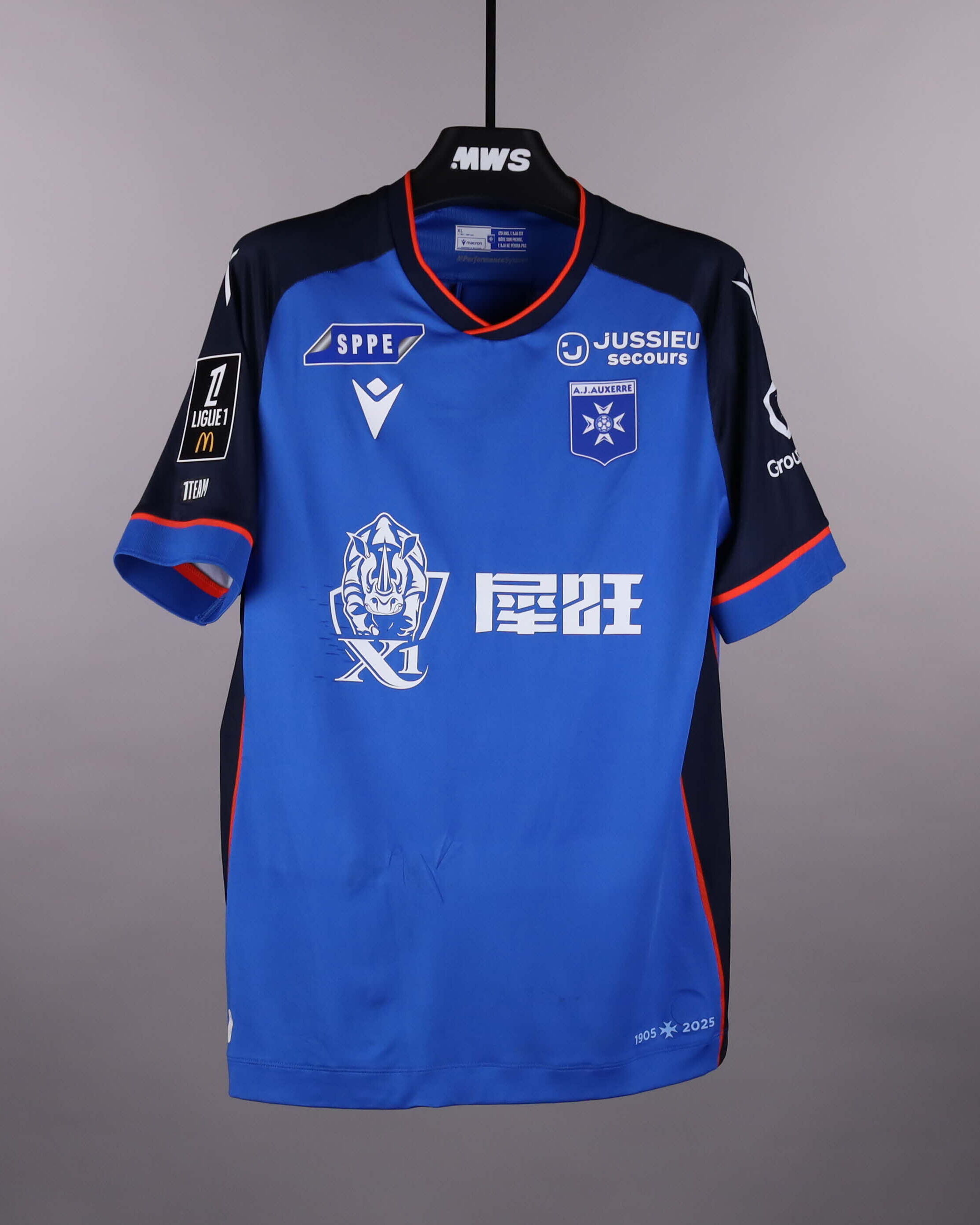 Official AJ Auxerre Soccer Game-Worn Jerseys Auctions - MatchWornShirt