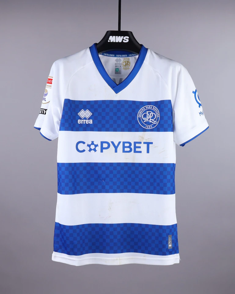 来自Queens Park Rangers的Paul Smyth球衣