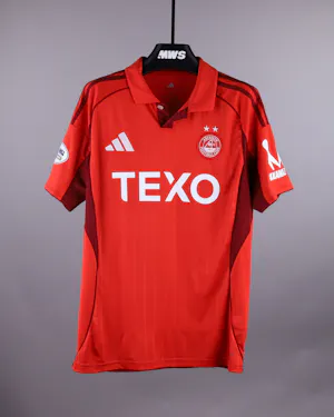 Kevin Nisbet Aberdeen jersey
