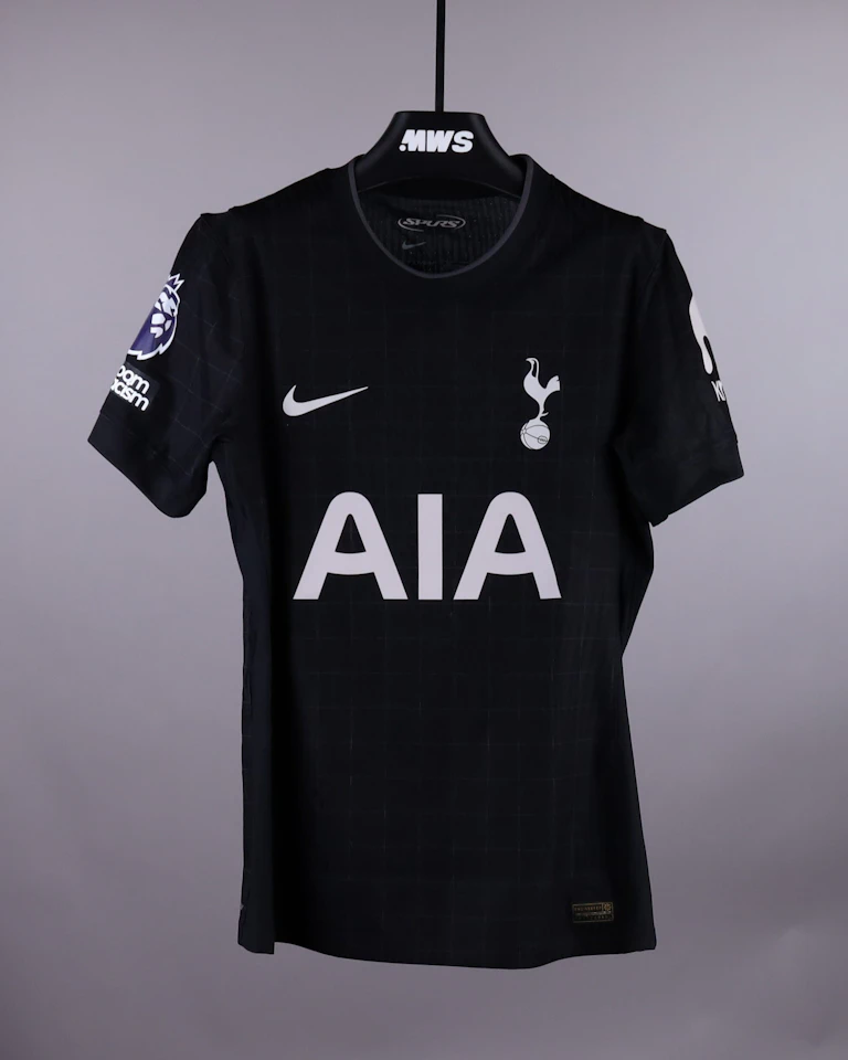 Pedro Porro Tottenham Hotspur shirt