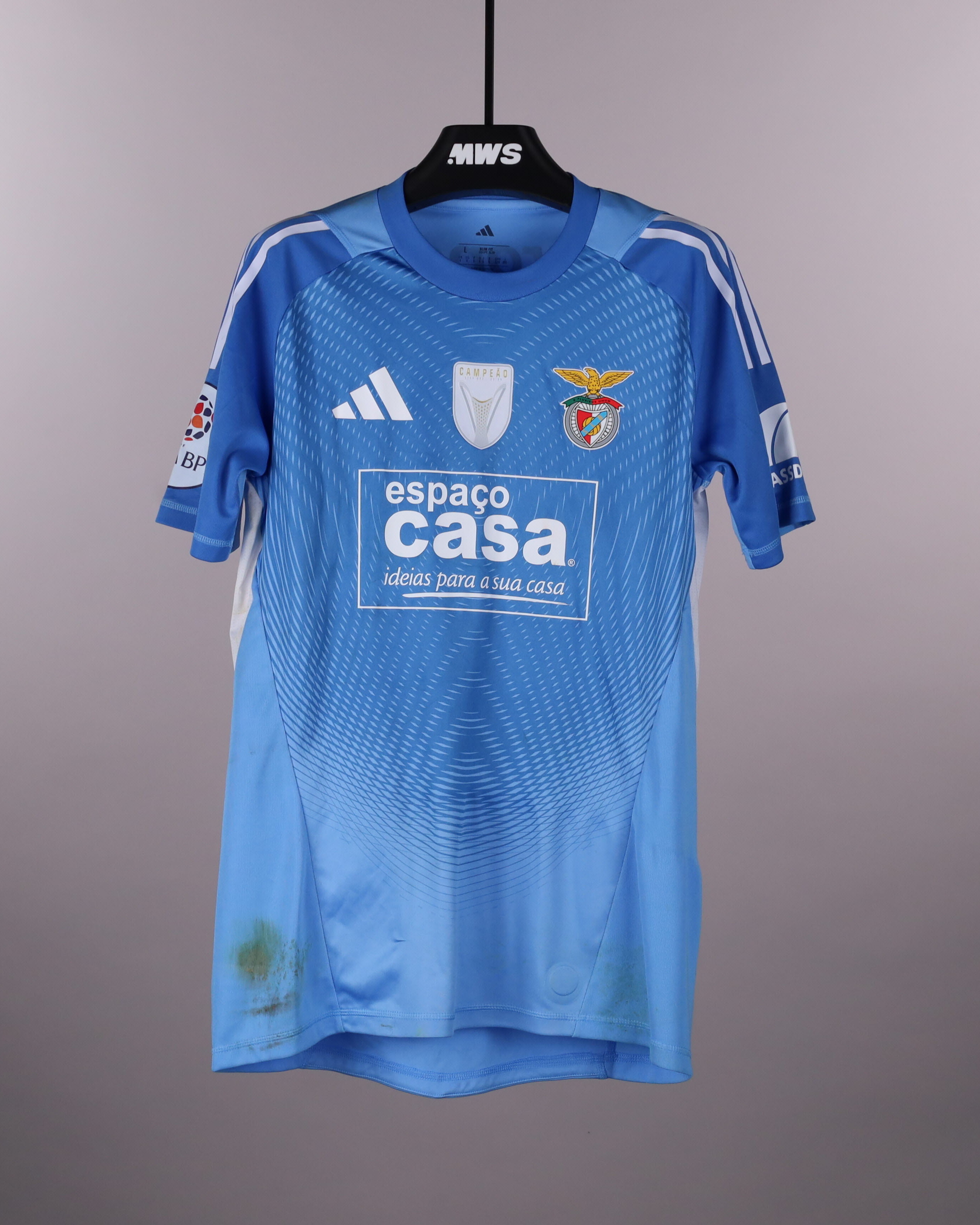 サッカーユニフォーム SL Benfica W Official SL Benfica W Soccer Game-Worn Jerseys Auctions
