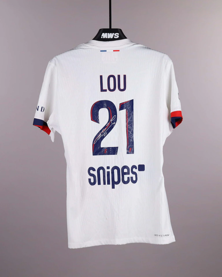 Lucas Hernández Paris Saint-Germain shirt
