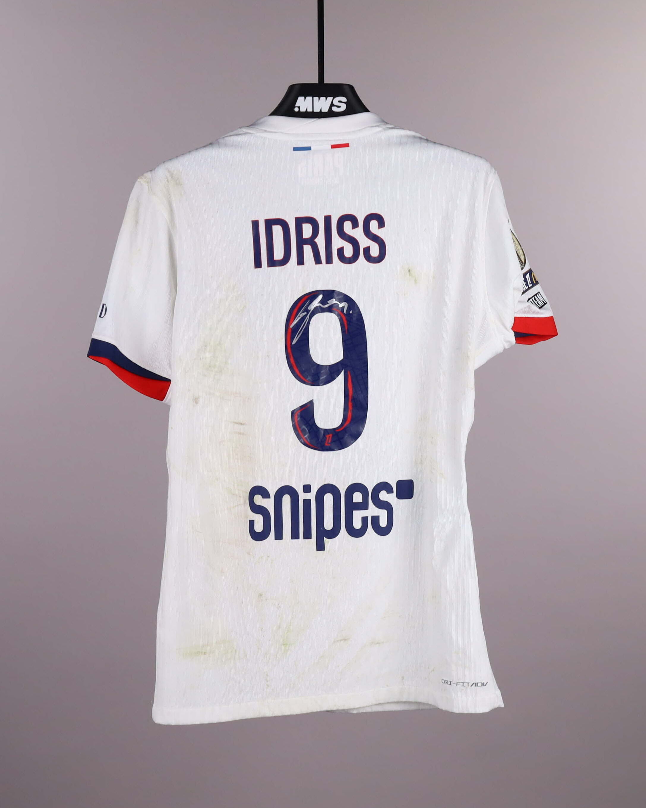 Gonçalo Ramos Paris Saint-Germain shirt