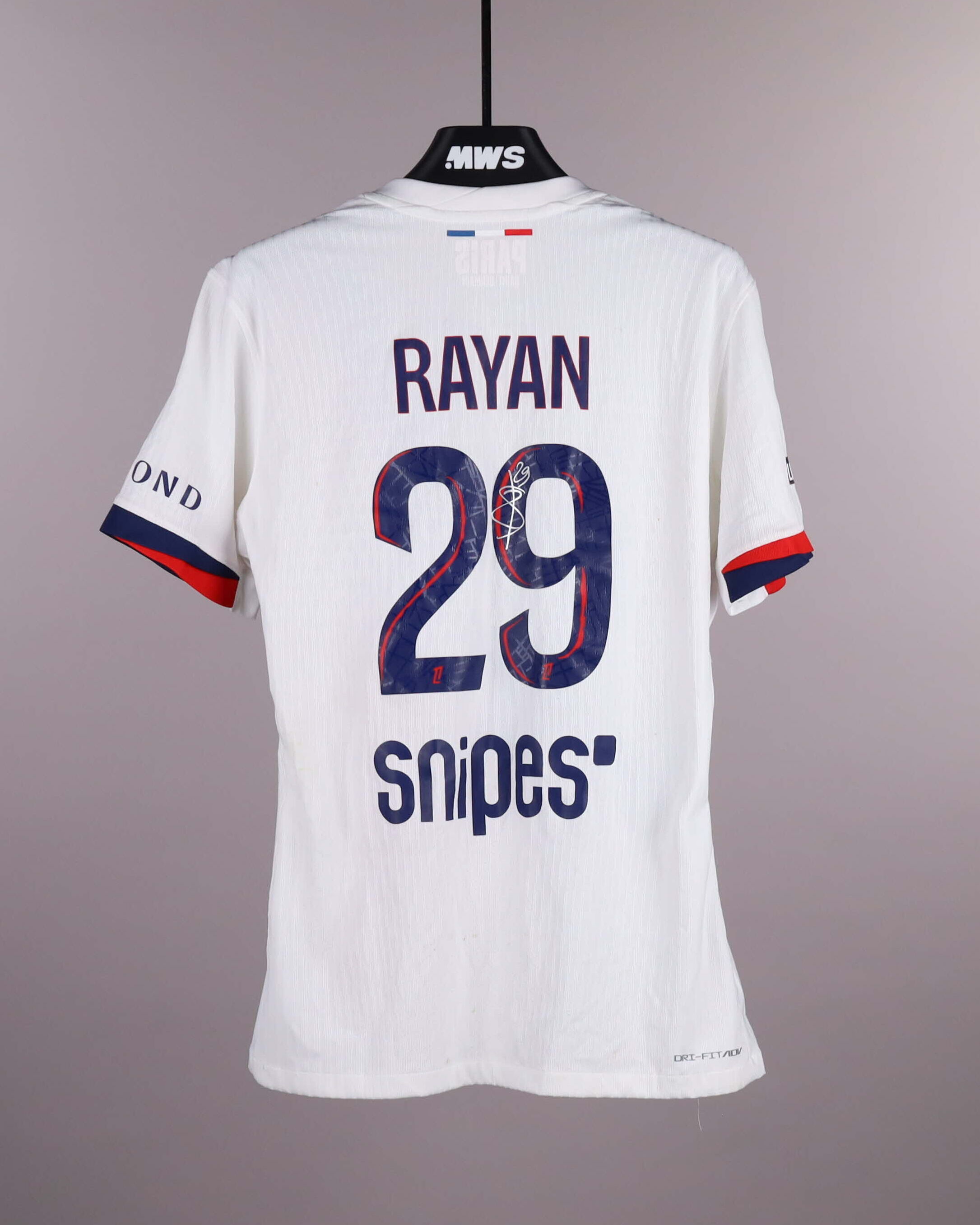 Bradley Barcola Paris Saint-Germain shirt