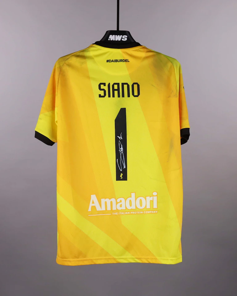 Alessandro Siano Cesena FC jersey