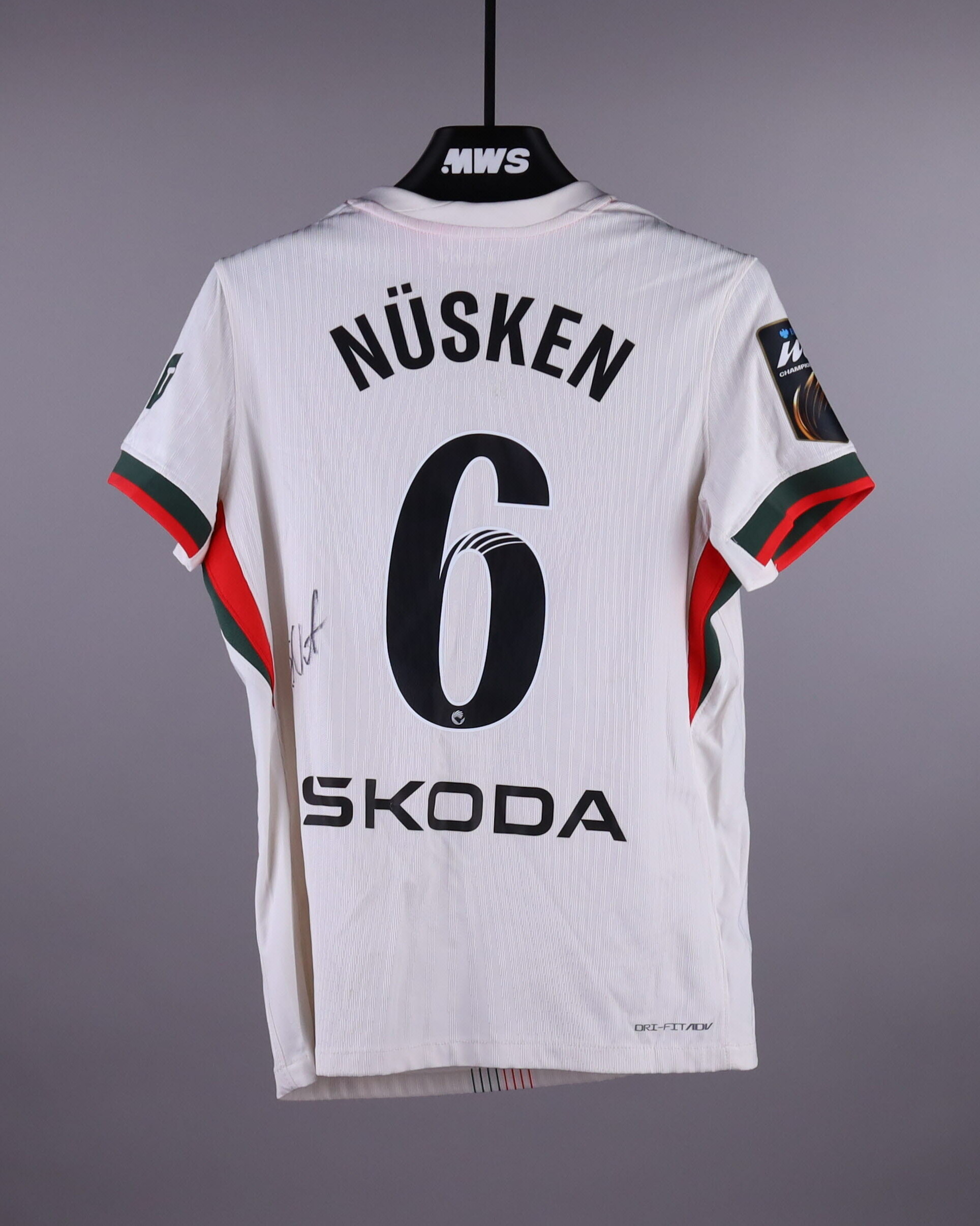 Sjoeke Nüsken | Everton Women - Chelsea Women | MatchWornShirt