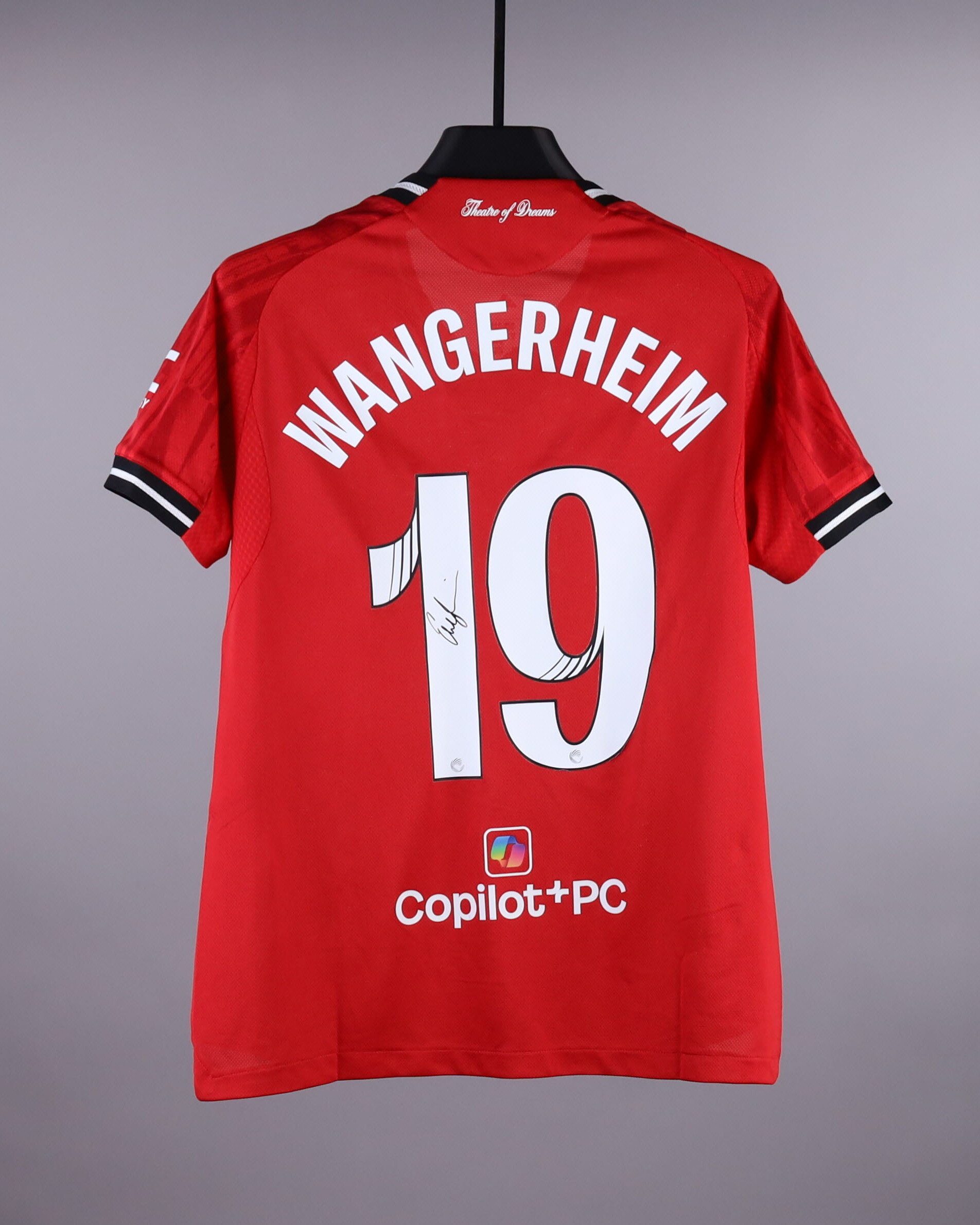 Ellen Ingegerd Wangerheim Manchester United jersey