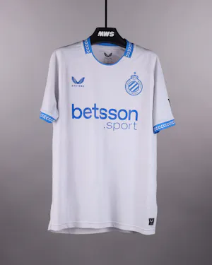 Jorne Spileers Club Brugge camisa.