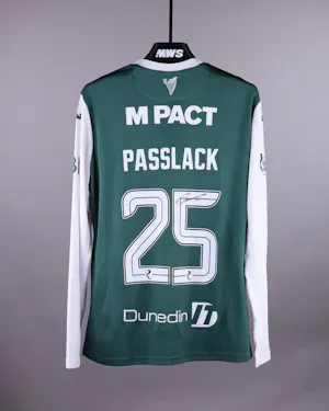 Felix Passlack Hibernian jersey