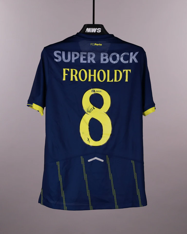 Victor Froholdt FC Porto のシャツ