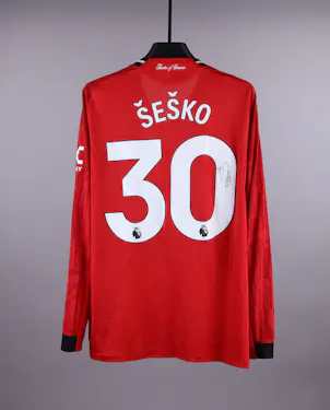 来自Manchester United的Benjamin Šeško球衣