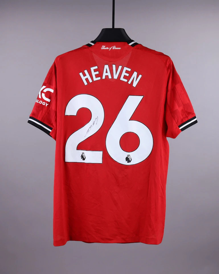 Ayden Heaven Manchester United shirt