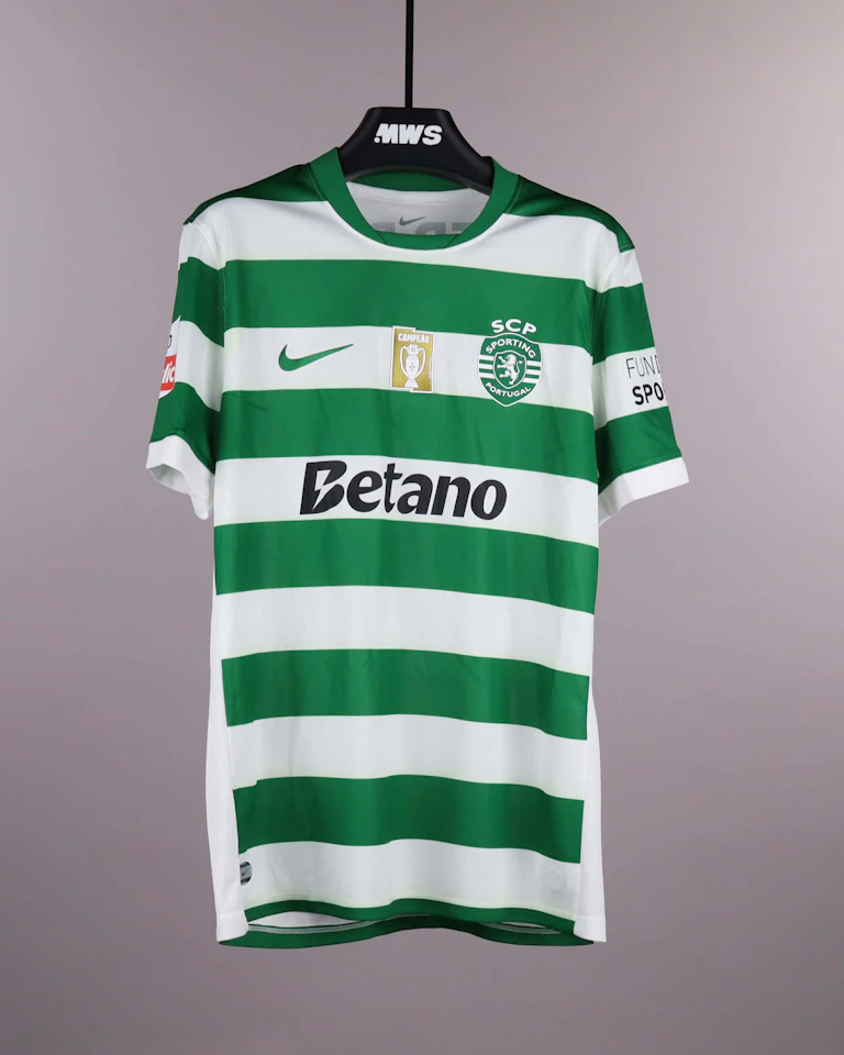Zeno Debast Sporting CP shirt