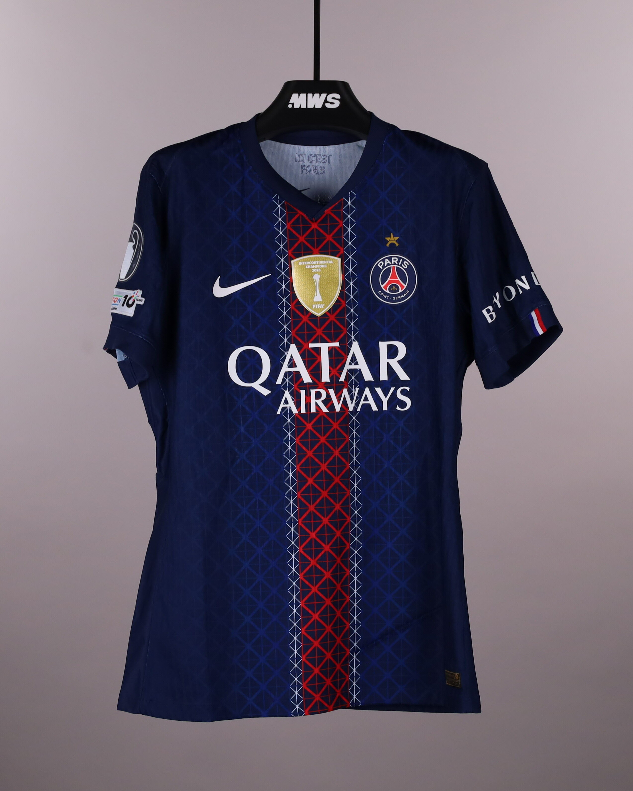 Nuno Mendes Paris Saint-Germain shirt